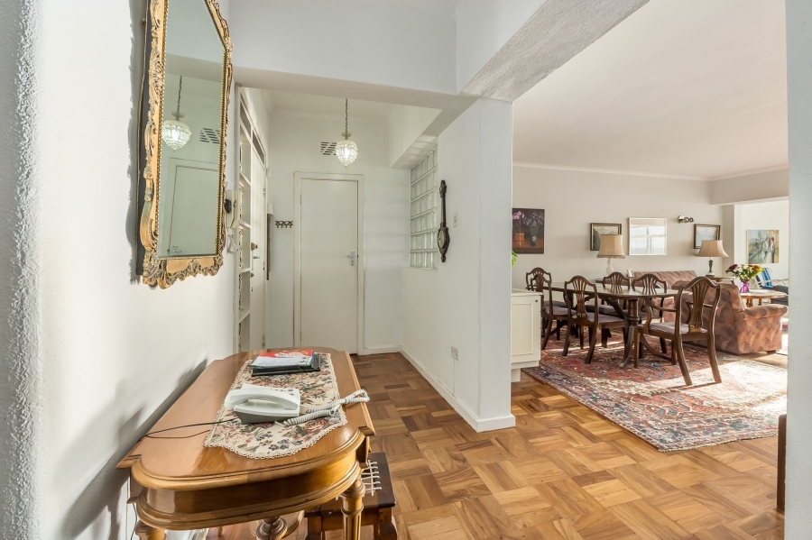 3 Bedroom Property for Sale in Sea Point Western Cape
